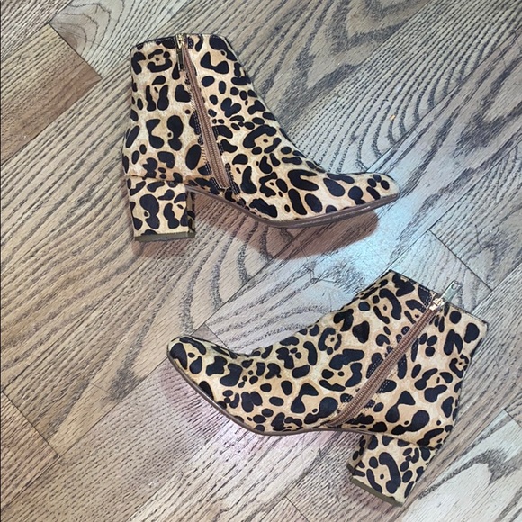 Steve Madden leopard print booties 8.5 - Picture 1 of 4